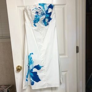 Express strapless dress. Size 11/12. EUC.